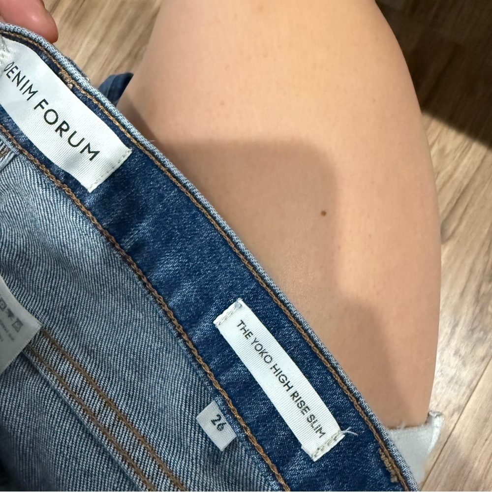 Aritzia Denim Forum The Yoko High Rise Slim Jean - Picture 6 of 7